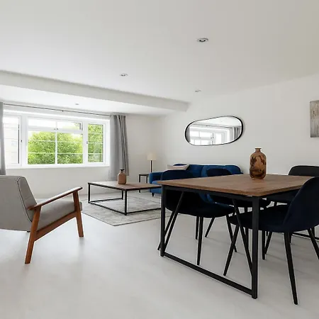 Ferienwohnung 1 Bed Flat Near Syon Park